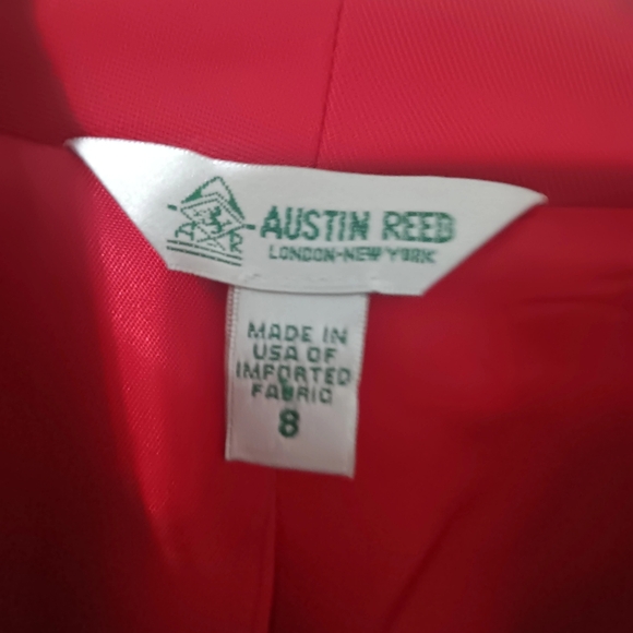 Austin Reed, 100% Worsted Wool, Red Blazer Modern Professional Design - Picture 3 of 8